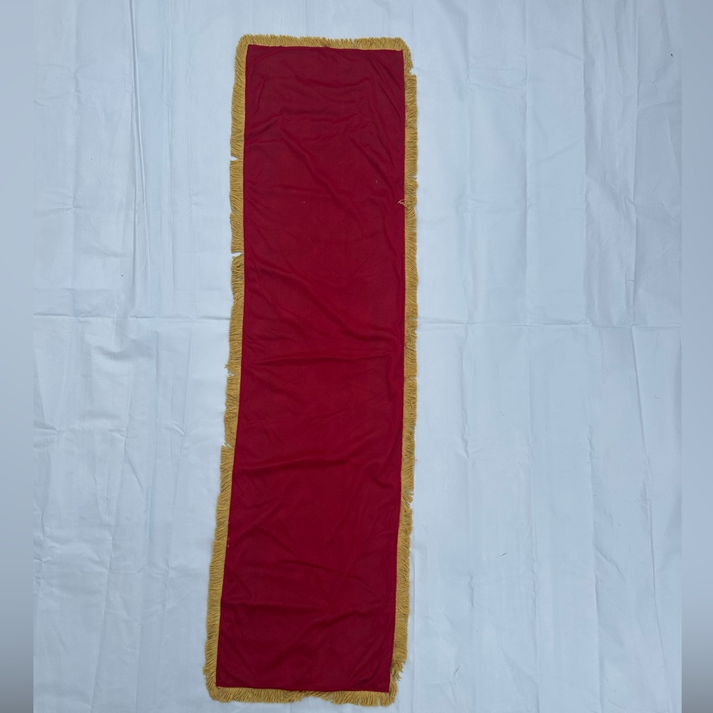🎄 Vintage Floral Velvet Christmas Table Runner with Fringe 🎄 - Picture 3 of 6